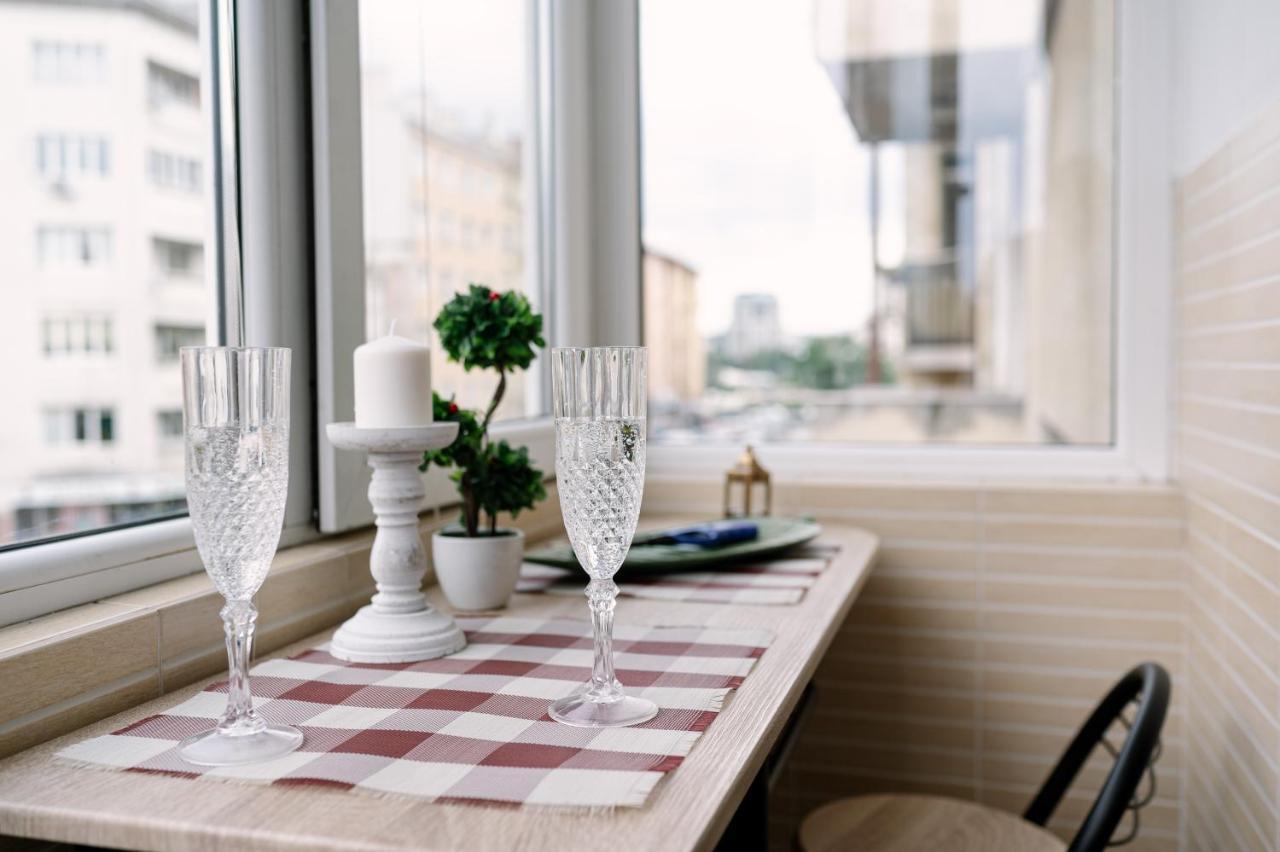 Vivid Condo By Ndk And Vitosha Blvd With Free Secured Parking And Ac صوفيا المظهر الخارجي الصورة